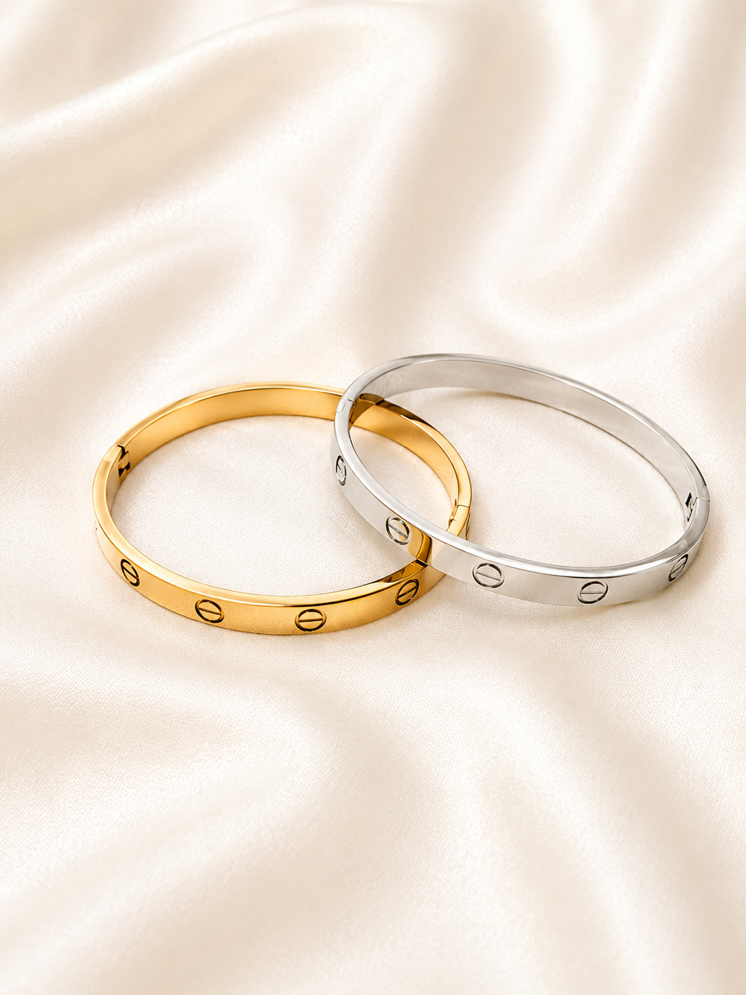 Metallic bracelet