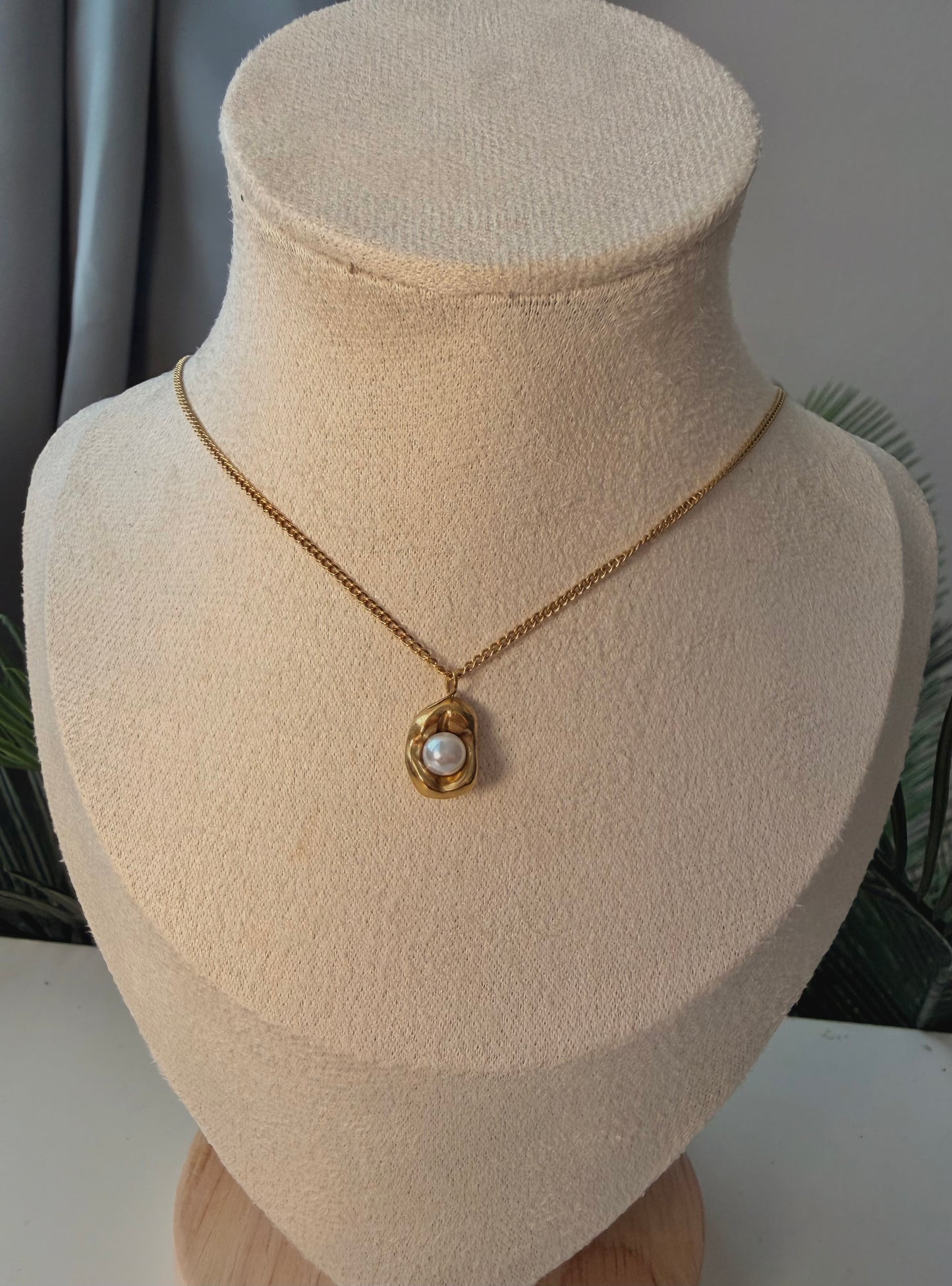 Aura Necklace